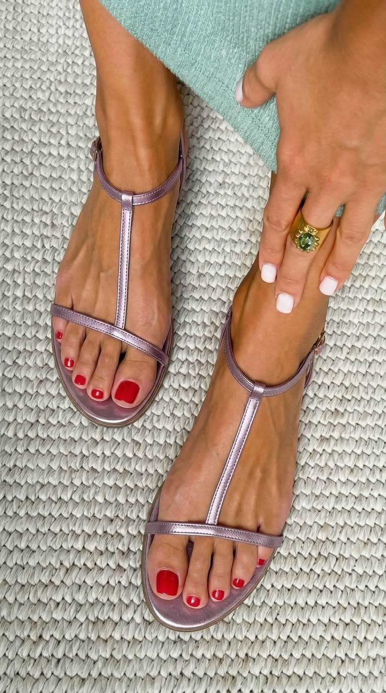 Rosalba | Goldene Sommersandalen