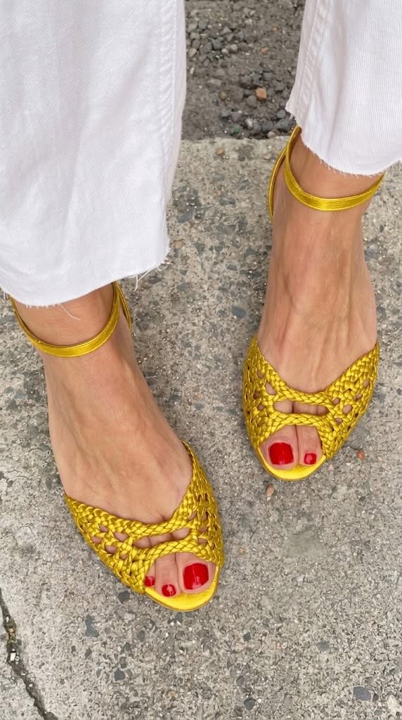 Isadora | Goldene Flechtsandalen