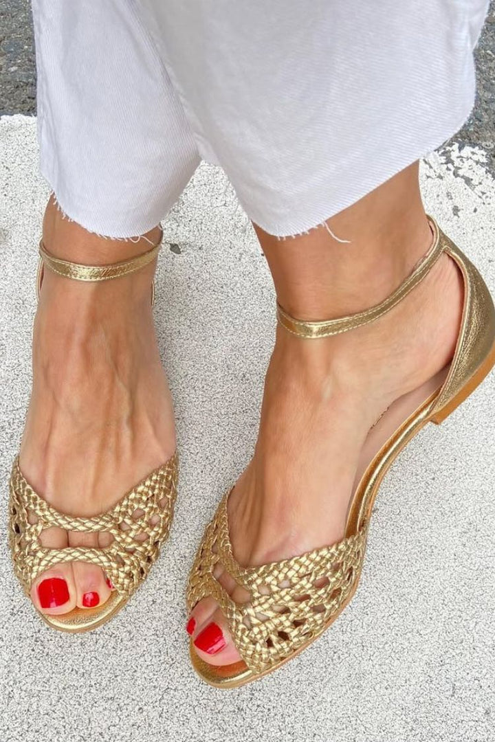 Isadora | Goldene Flechtsandalen