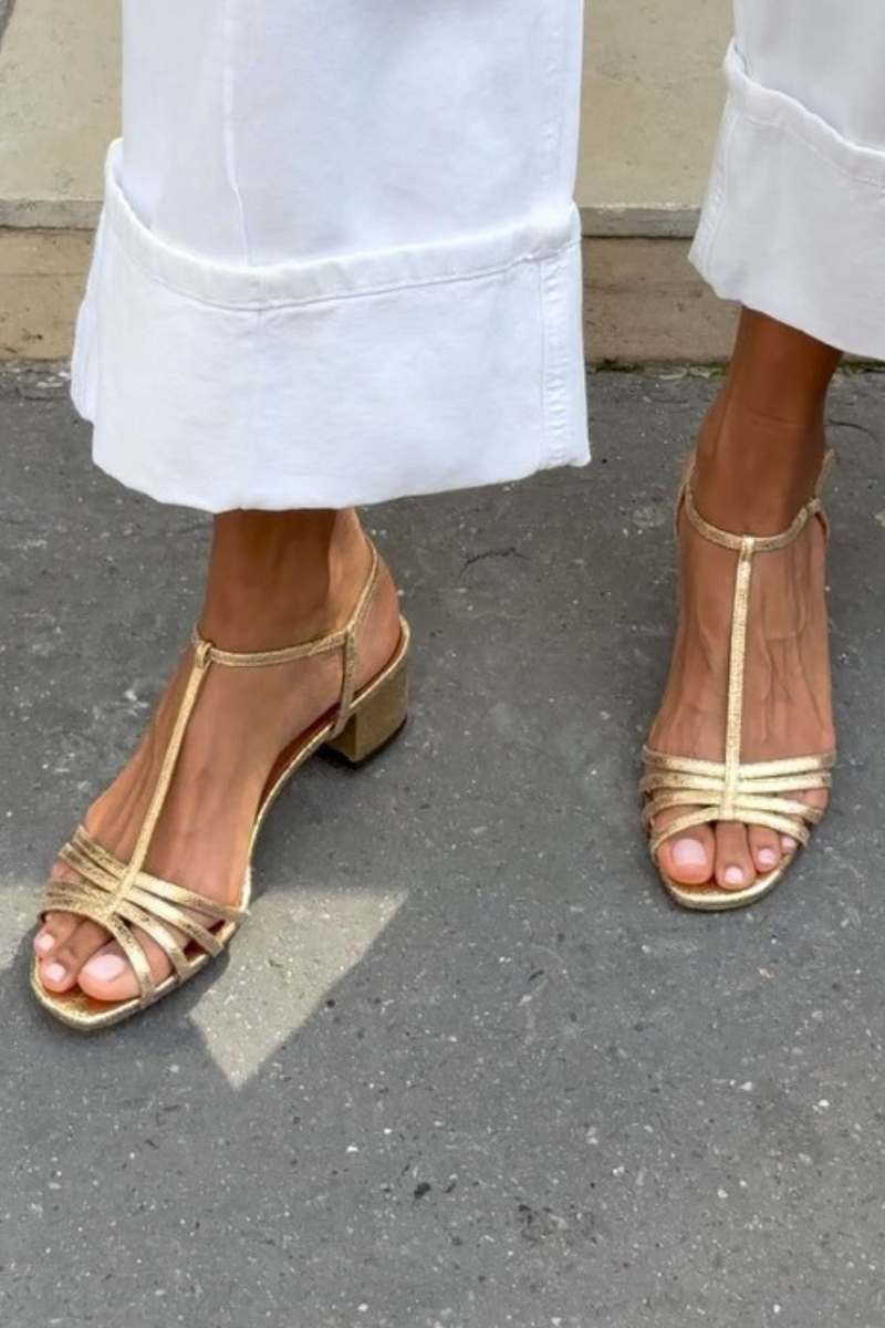Allegra | Elegante goldene Sandalen