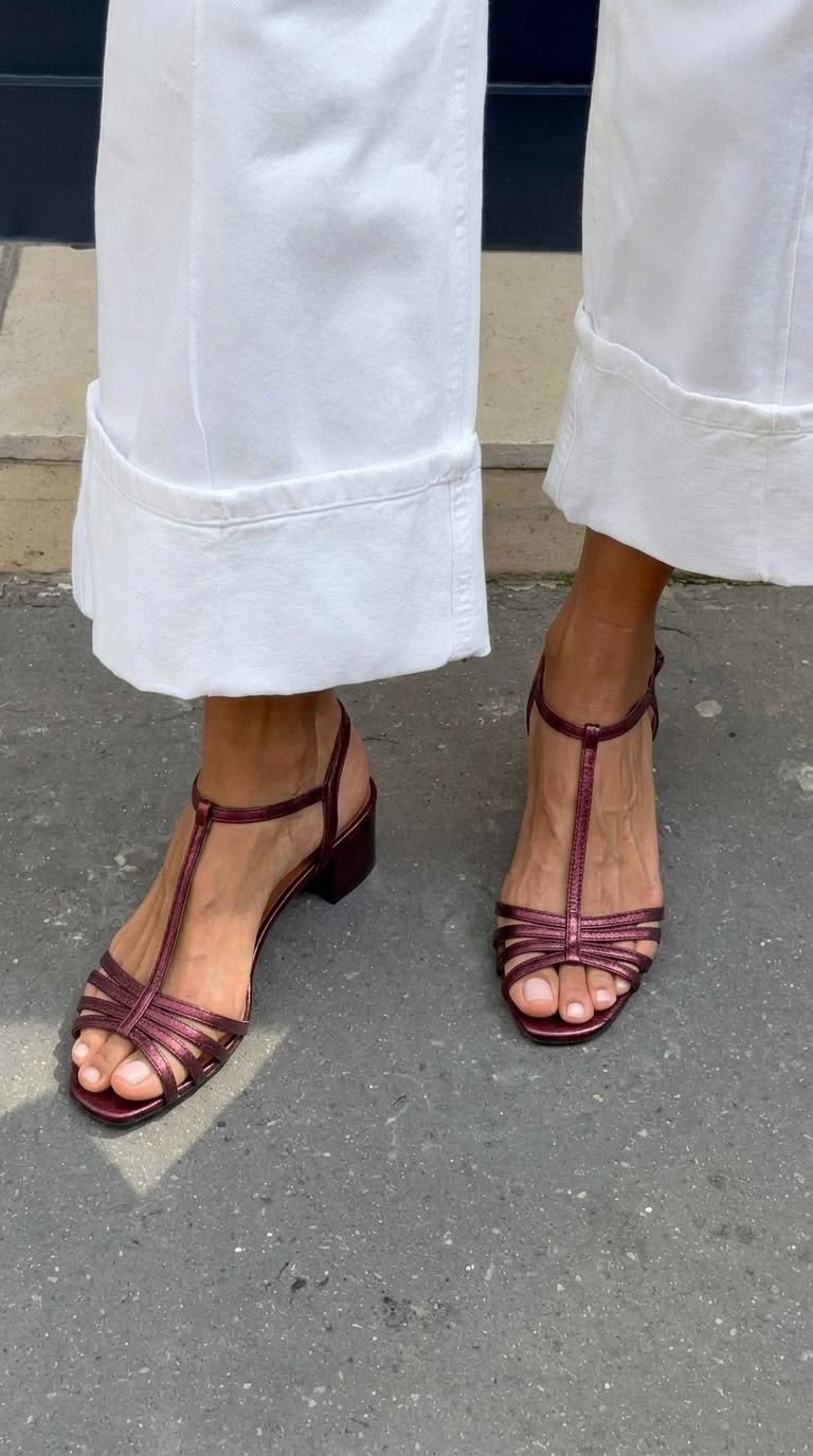 Allegra | Elegante goldene Sandalen
