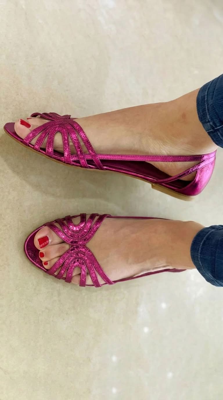 Eleonora | Goldene Sommersandalen