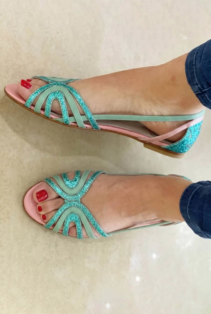 Eleonora | Goldene Sommersandalen